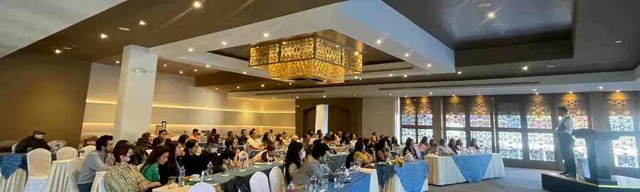 Vista amplia de un seminario